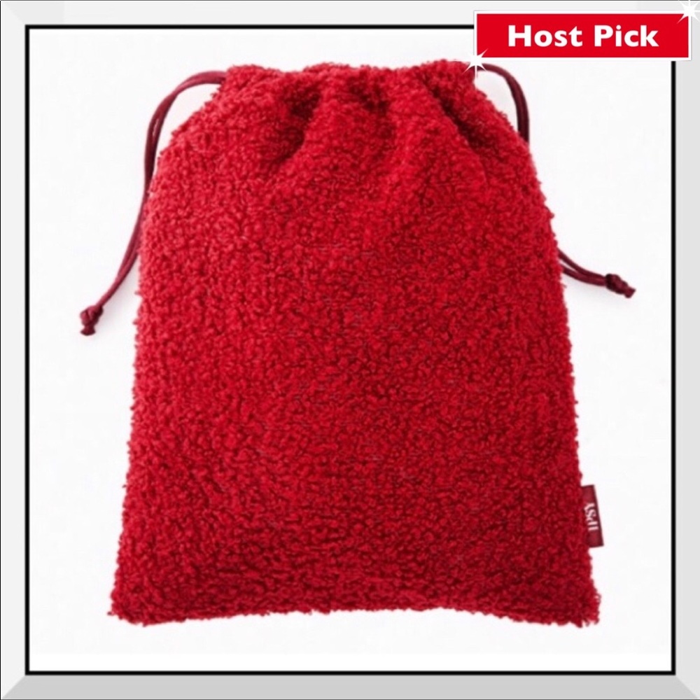 🌟 Free W/Cosmetic purchase or $4